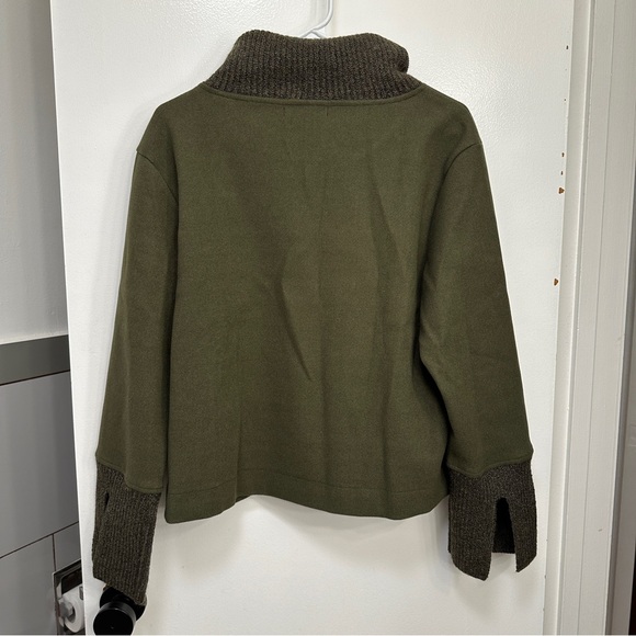 NWT Banana Republic Sweater - Picture 6 of 6